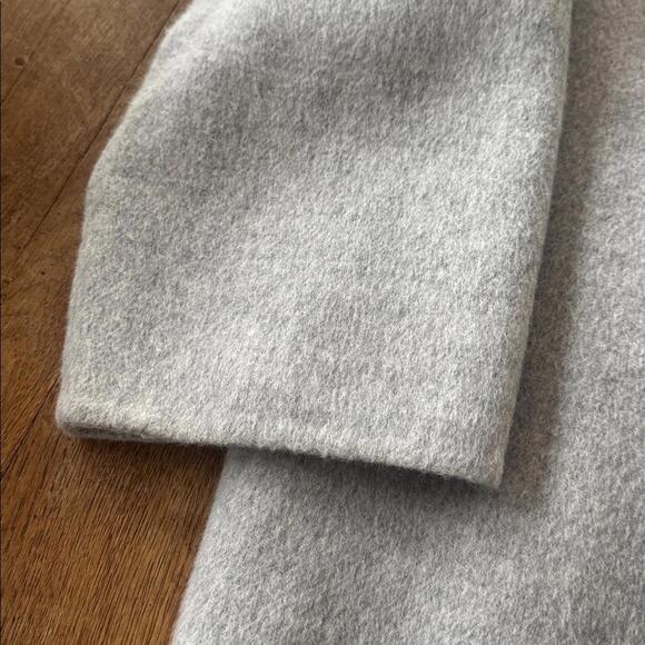 Max Mara Italy Light Gray Skirt and Jacket Set Wool - Picture 4 of 15